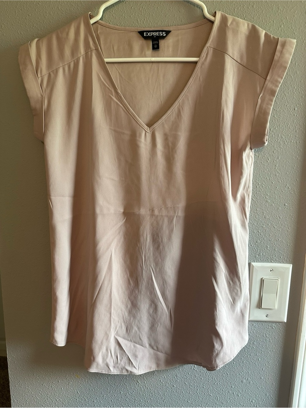 Express Women’s Taupe V-Neck Blouse